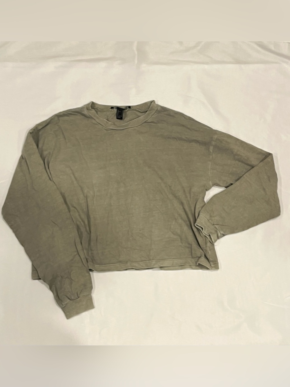 Forever 21 Sage Green Cropped Crewneck Sweatshirt